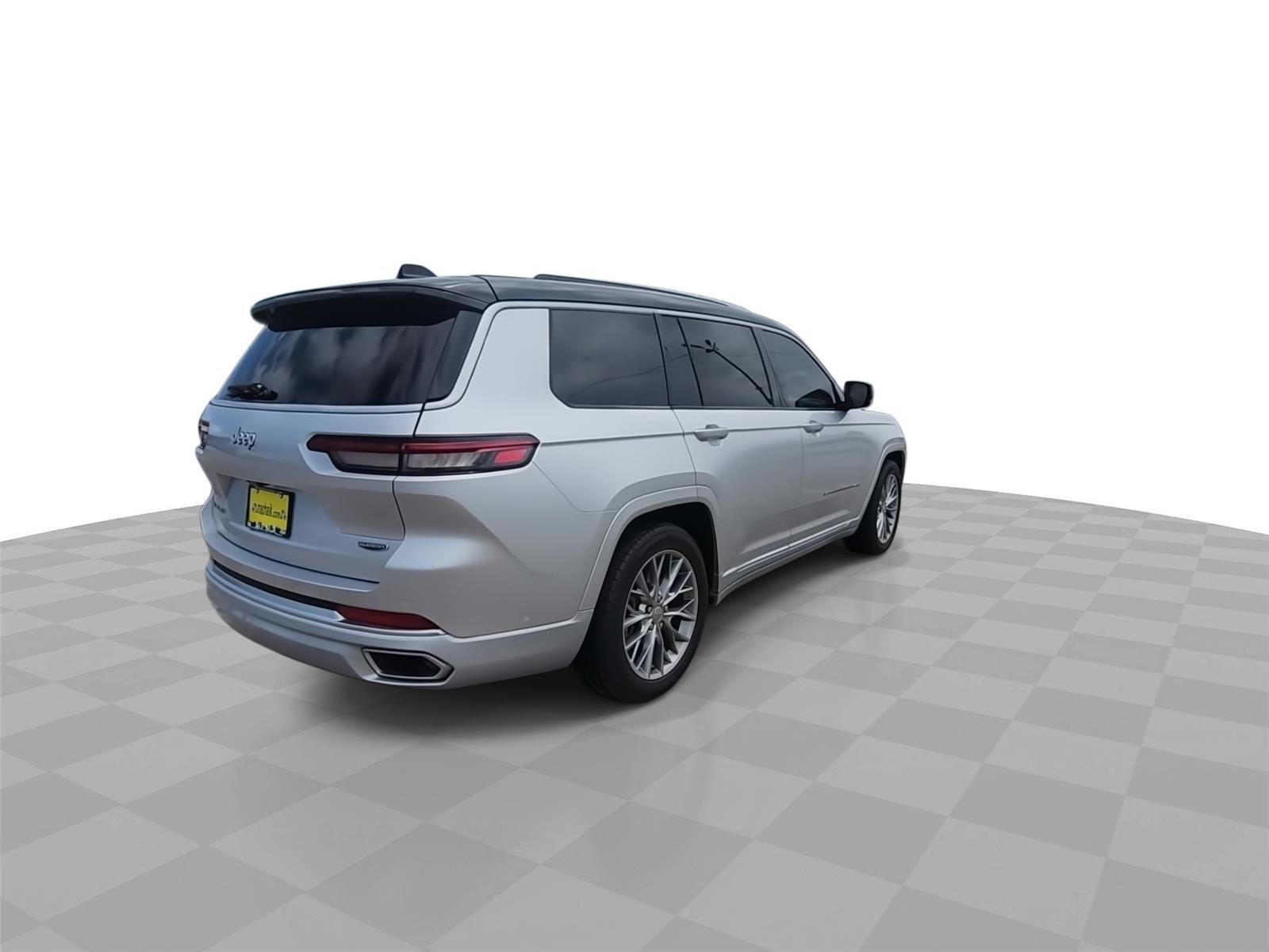 2022 Jeep GRAND CHEROKEE SUMMIT