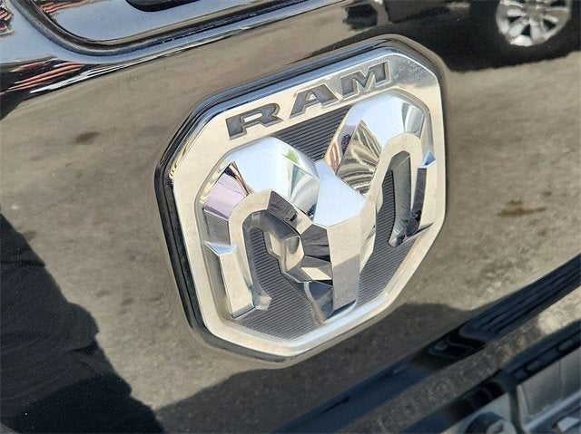 2021 RAM 1500 Laramie Crew Cab 4x2 5'7" Box