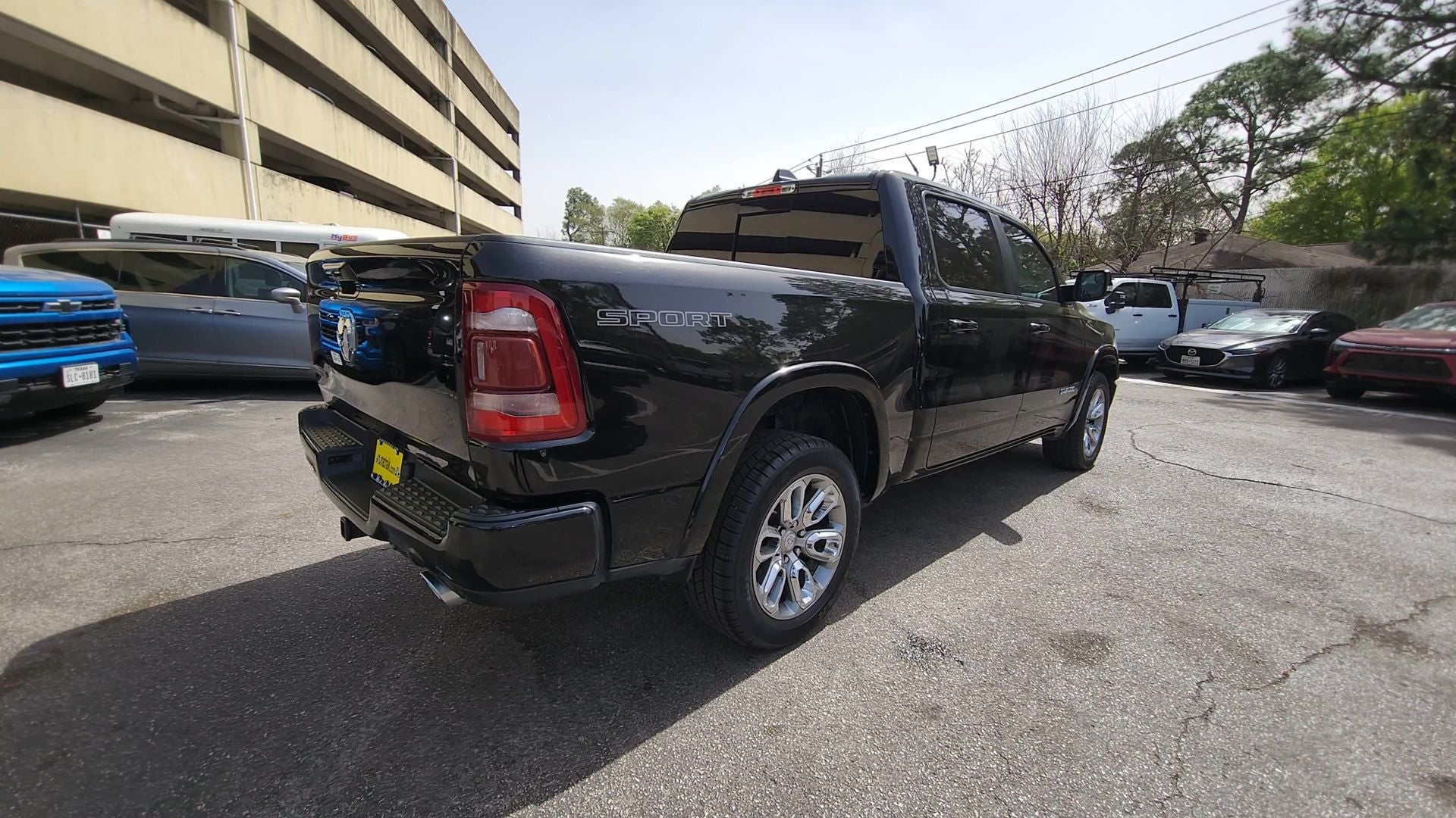 2021 RAM 1500 Laramie Crew Cab 4x2 5'7" Box