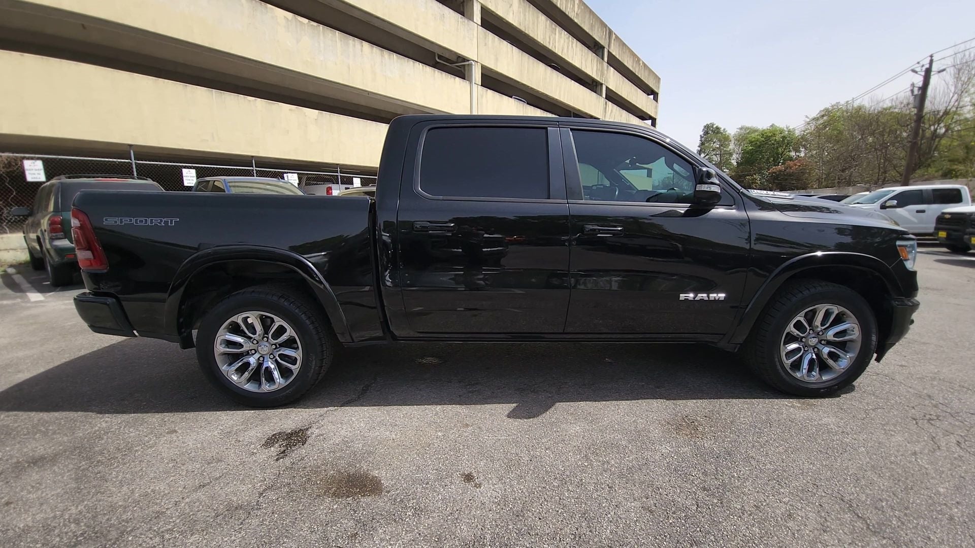 2021 RAM 1500 Laramie Crew Cab 4x2 5'7" Box