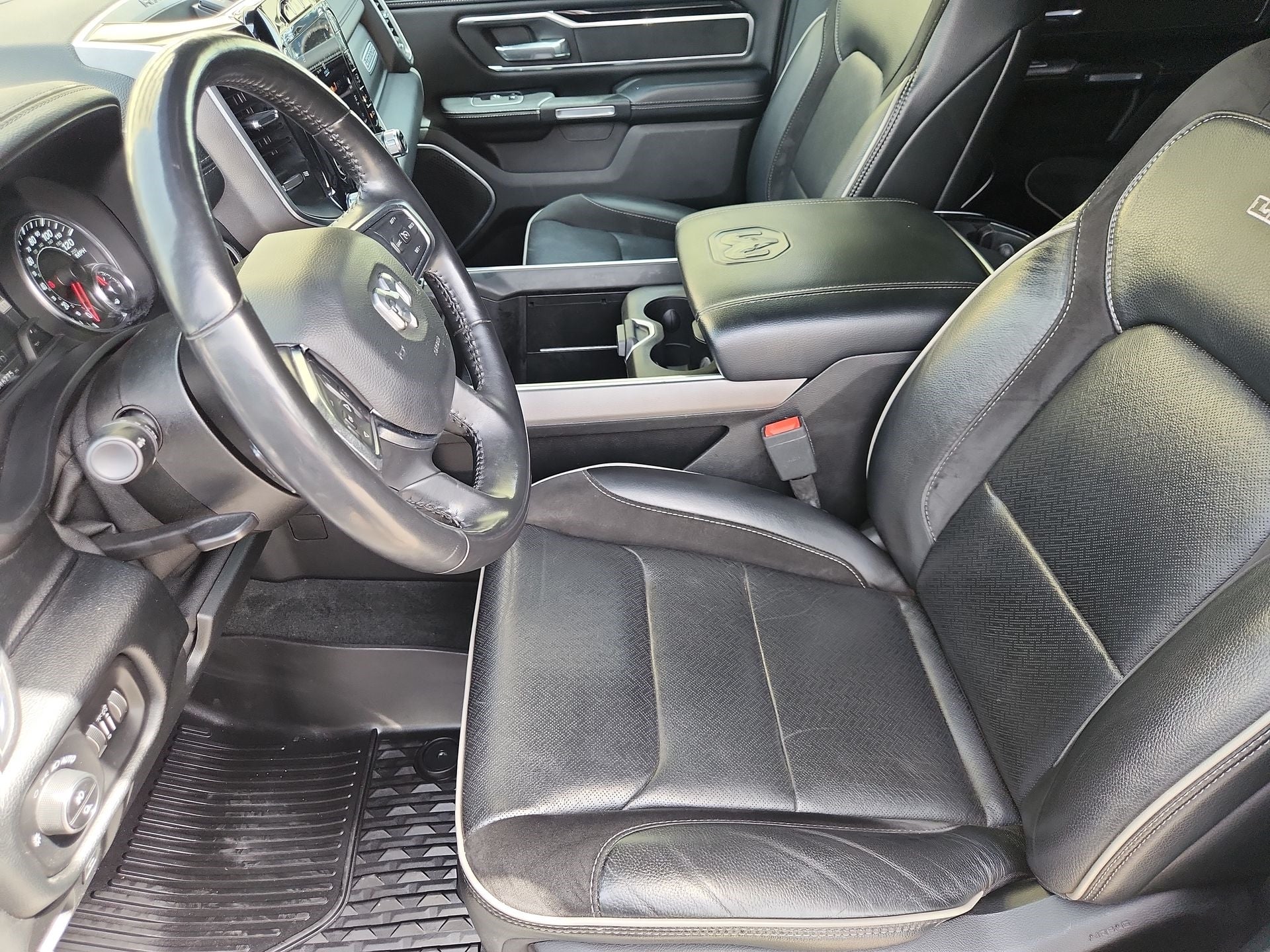 2021 RAM 1500 Laramie Crew Cab 4x2 5'7" Box