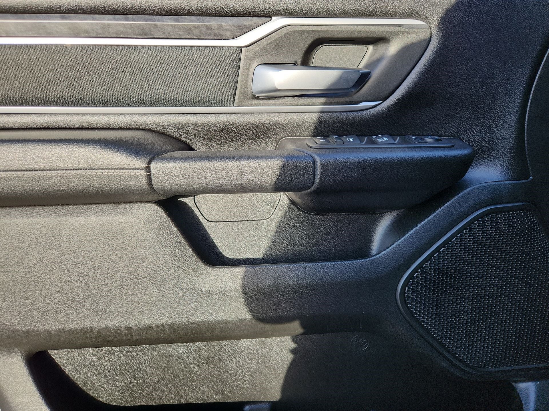 2022 RAM 1500 Lone Star Crew Cab 4x4 5'7" Box