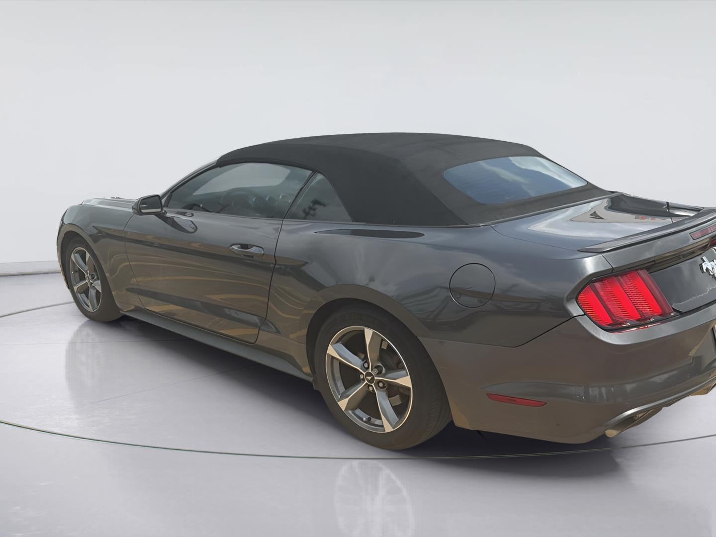 2015 Ford Mustang V6