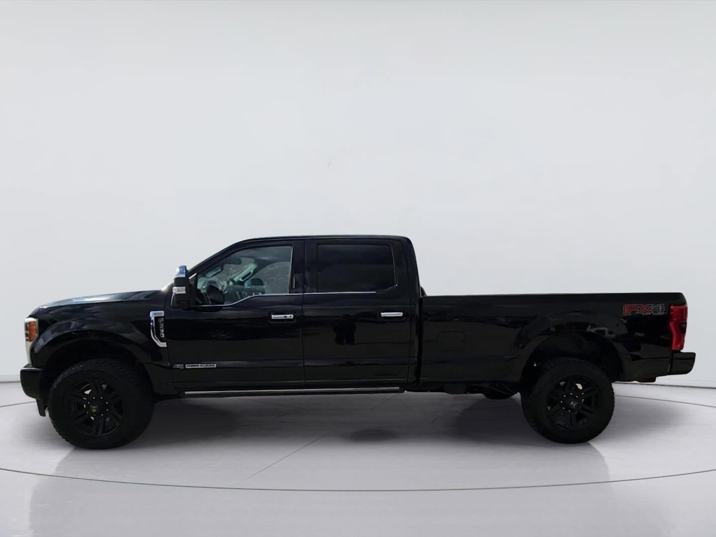 2017 Ford Super Duty F-350 SRW Platinum