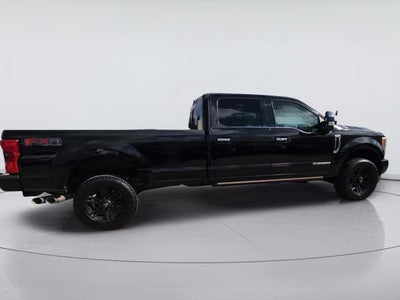 2017 Ford Super Duty F-350 SRW Platinum