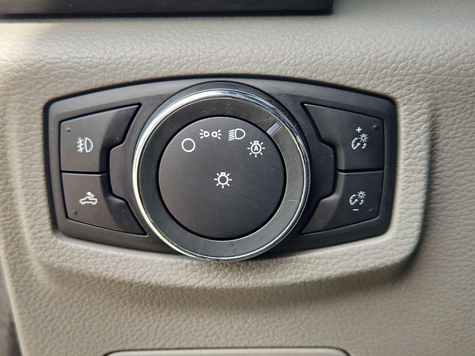 2016 Ford F150 PU Base