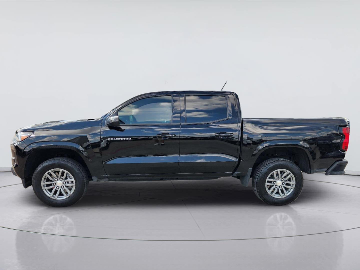 2024 Chevrolet Colorado 2WD LT