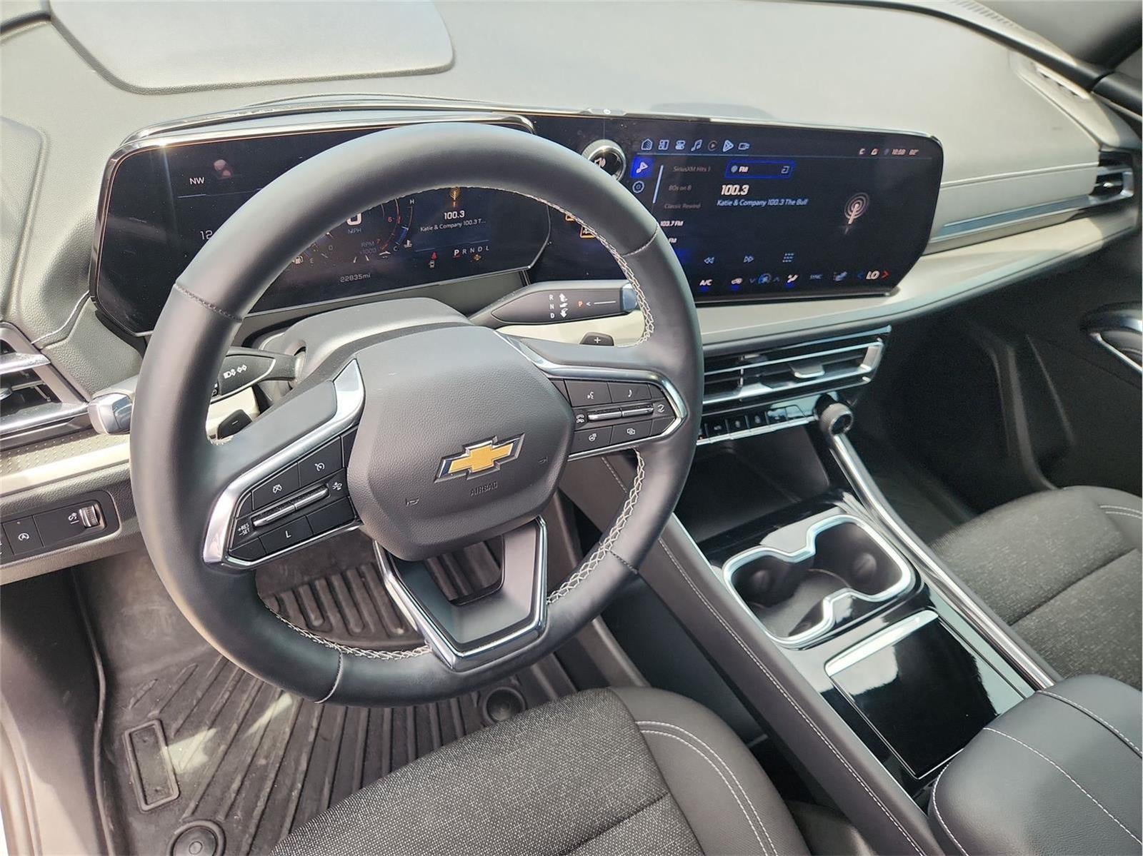 2024 Chevrolet Traverse FWD LS