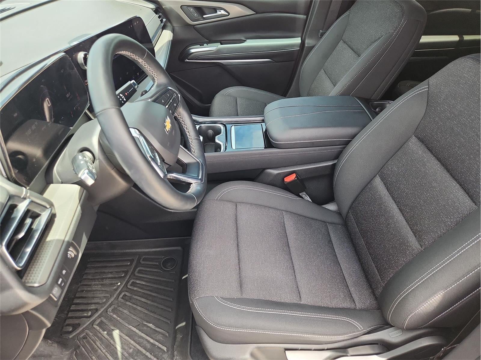 2024 Chevrolet Traverse FWD LS