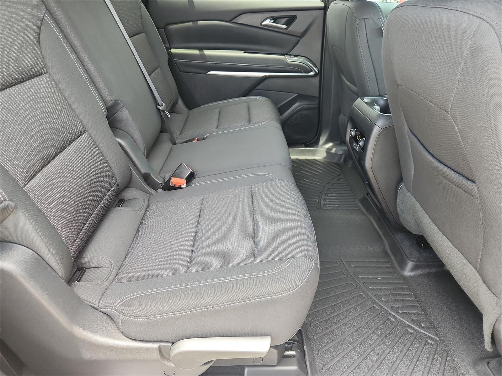 2024 Chevrolet Traverse FWD LS