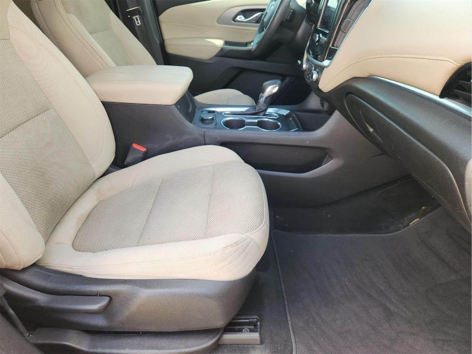 2022 Chevrolet Traverse LS