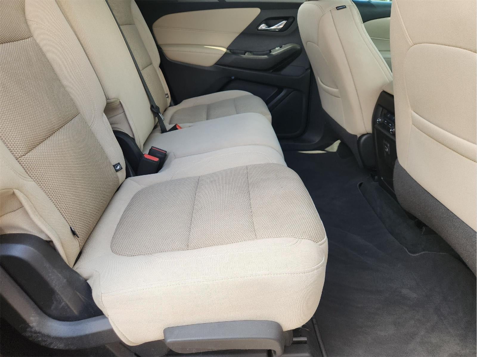 2022 Chevrolet Traverse LS