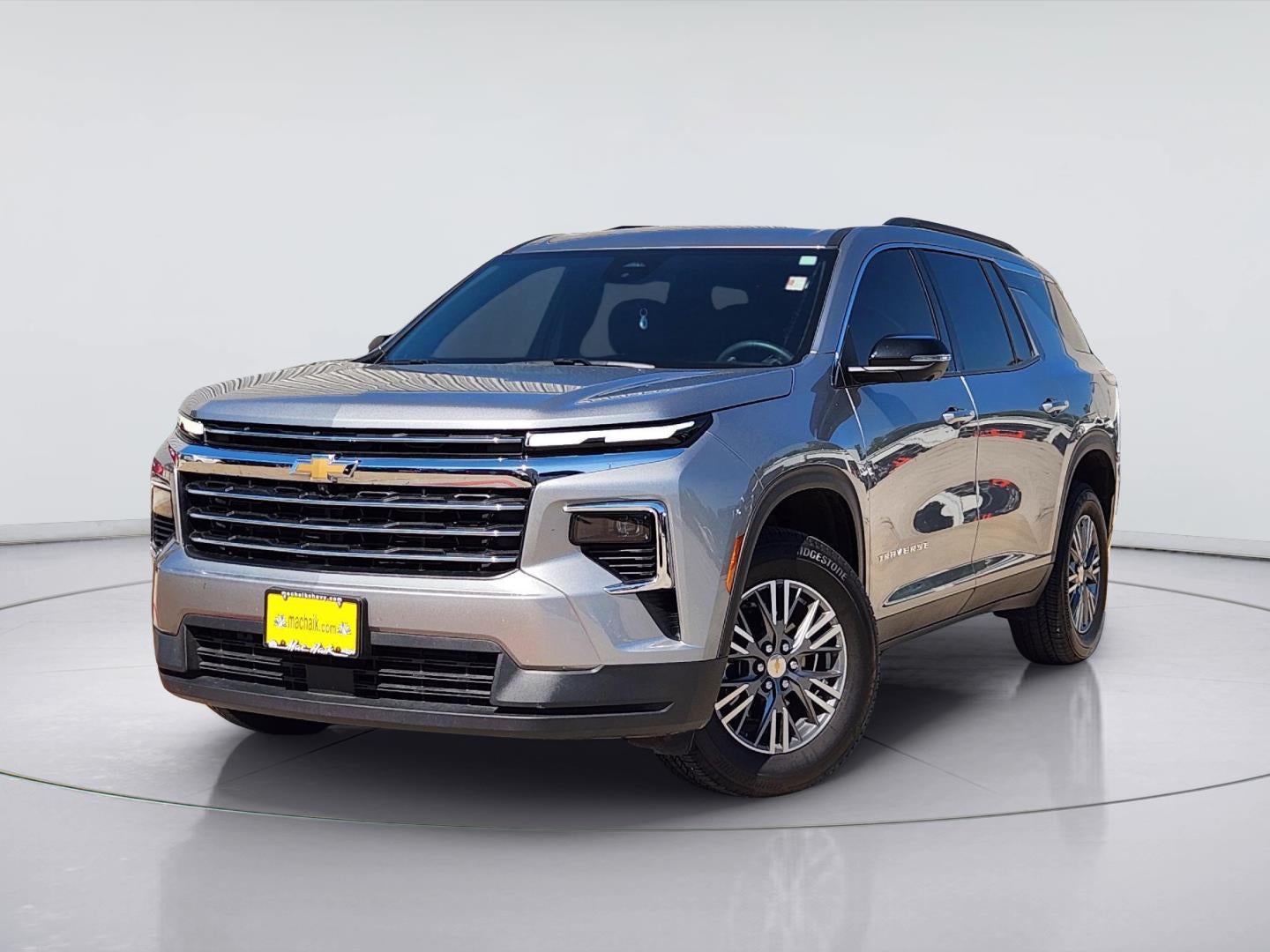 2026 Chevrolet Traverse FWD LT