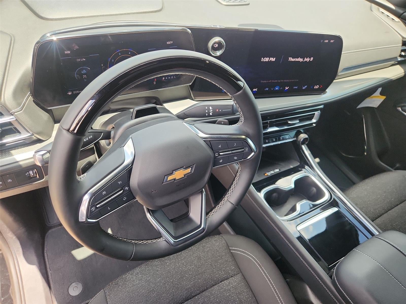 2024 Chevrolet Traverse FWD LT