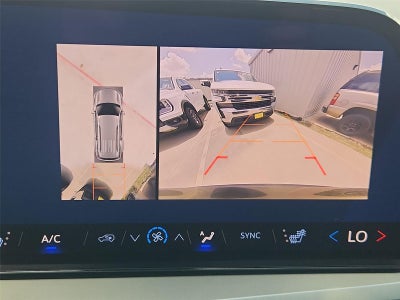 2024 Chevrolet Traverse FWD LT