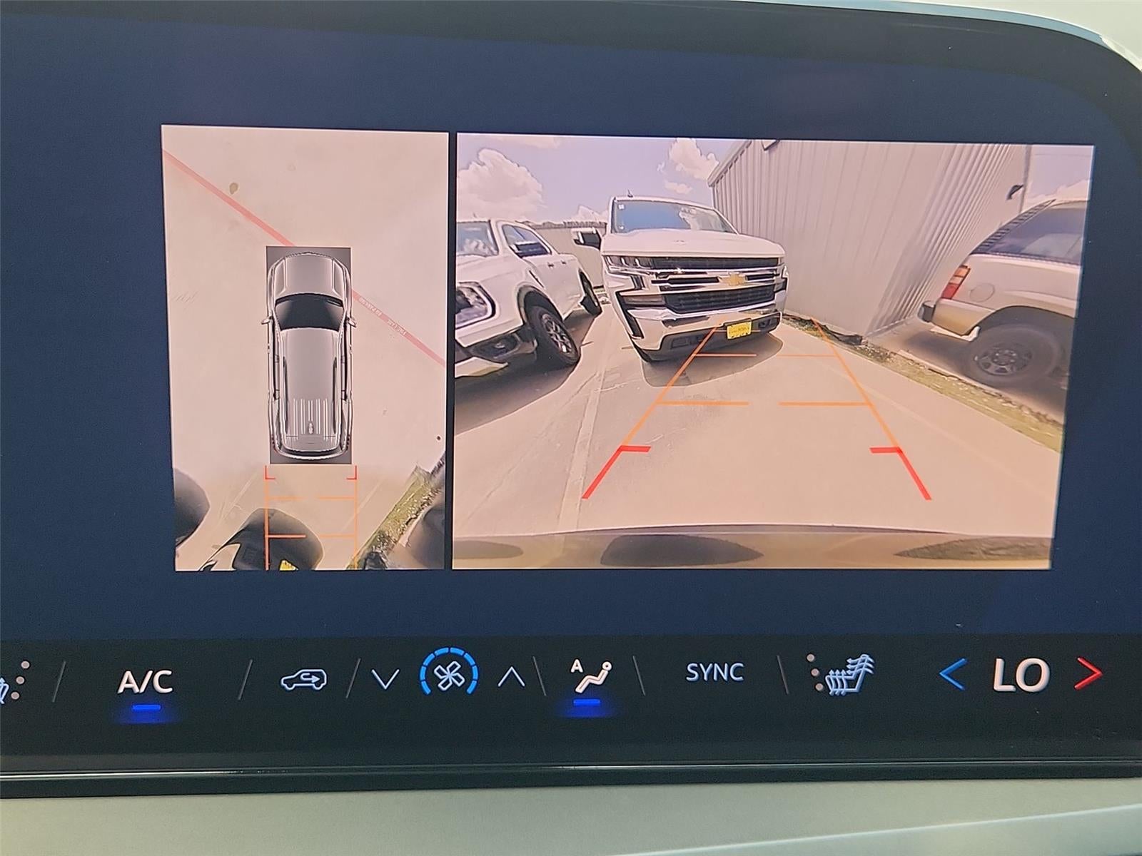 2024 Chevrolet Traverse FWD LT