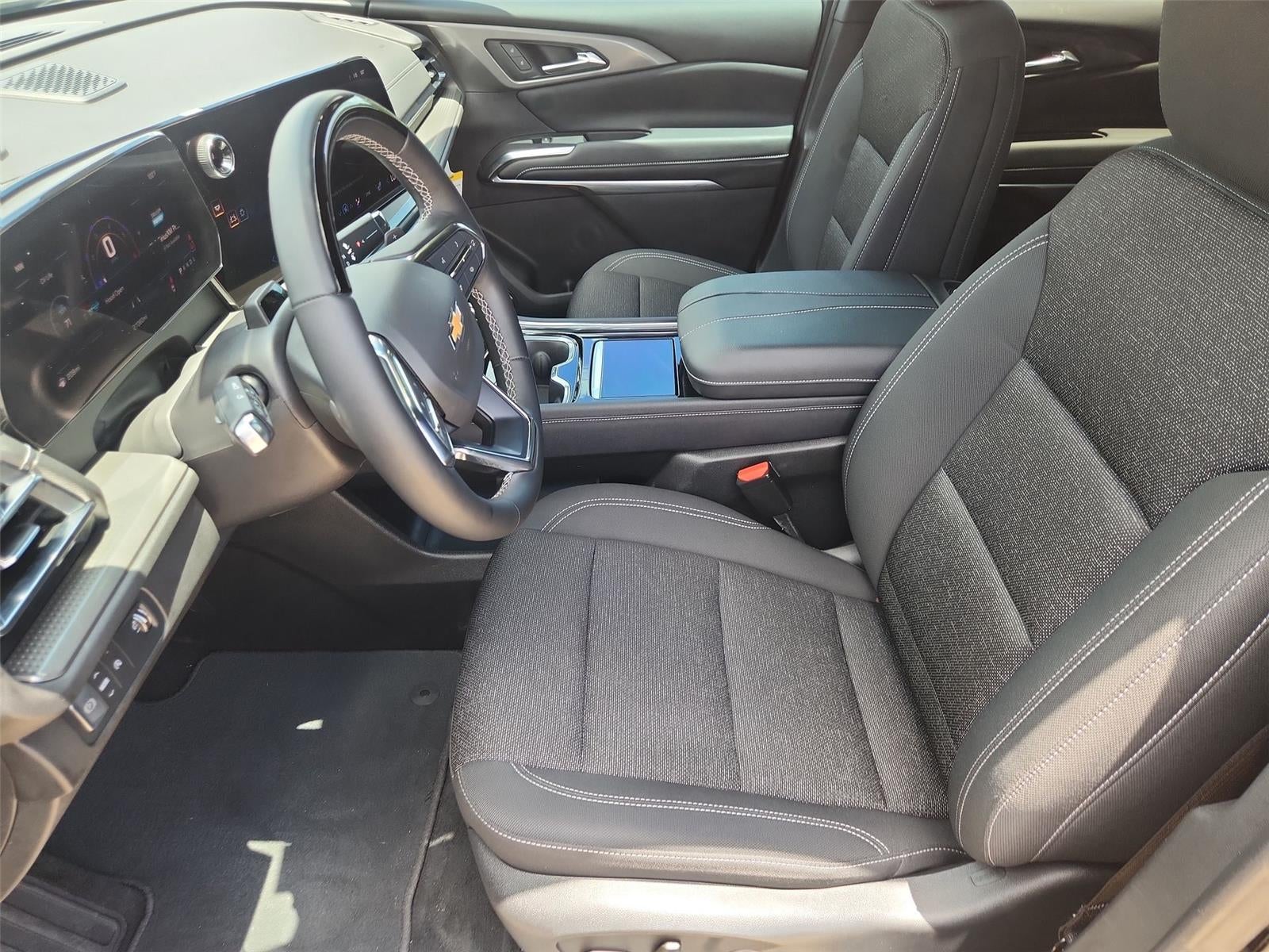 2024 Chevrolet Traverse FWD LT