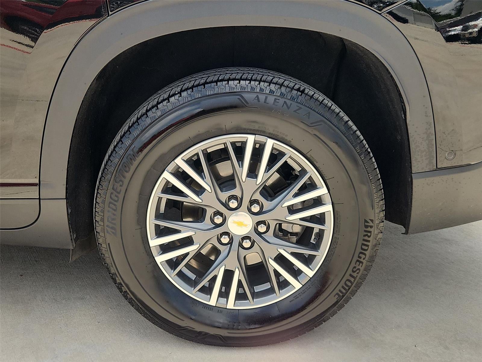 2024 Chevrolet Traverse FWD LT