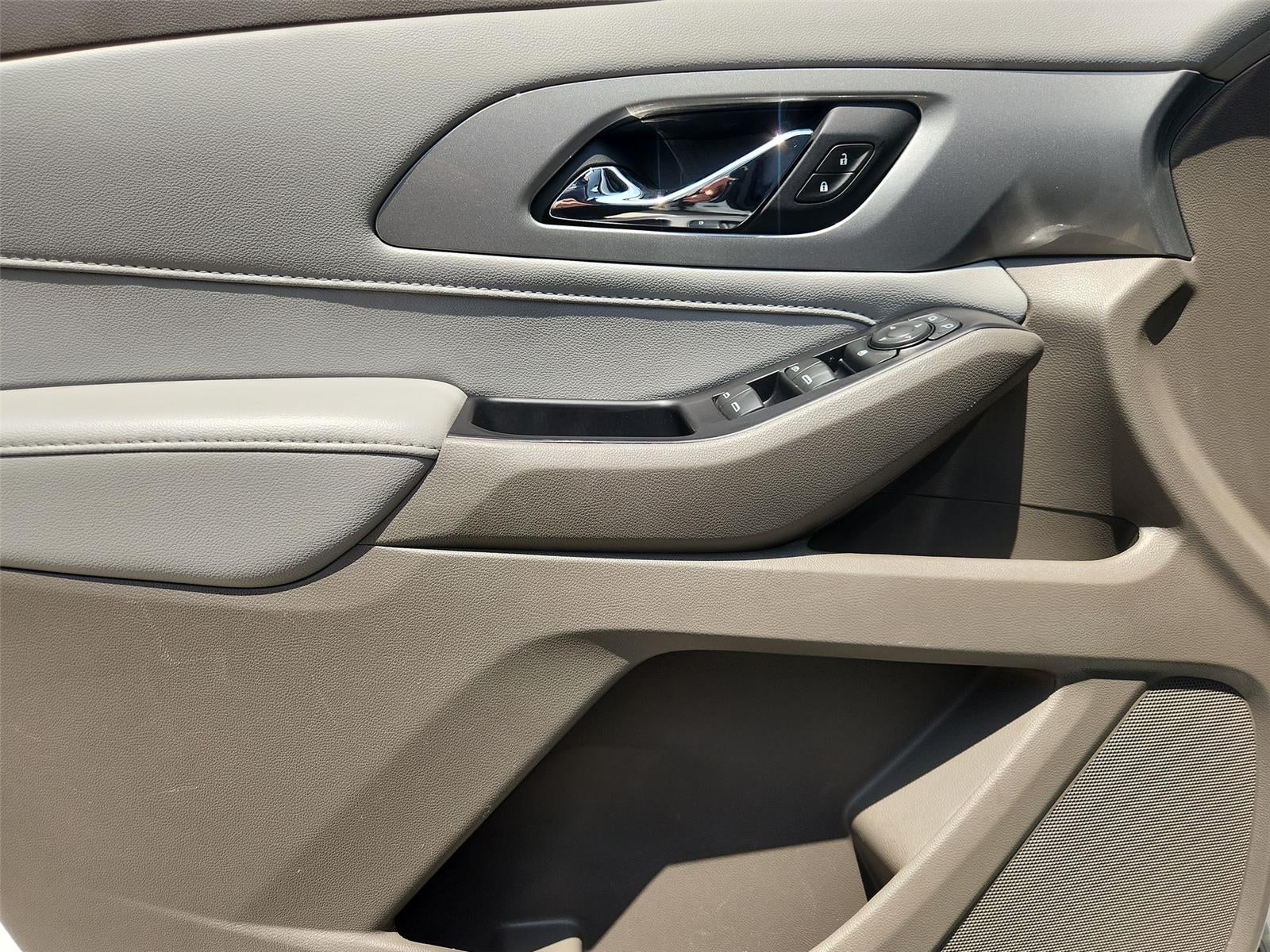 2021 Chevrolet TRAVERSE LT