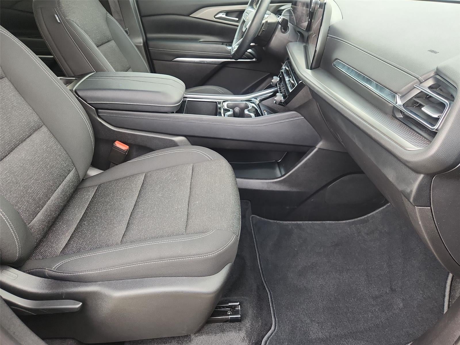 2025 Chevrolet Traverse FWD LT
