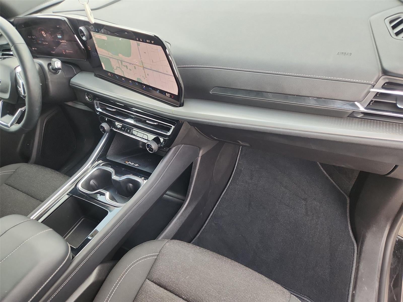 2025 Chevrolet Traverse FWD LT