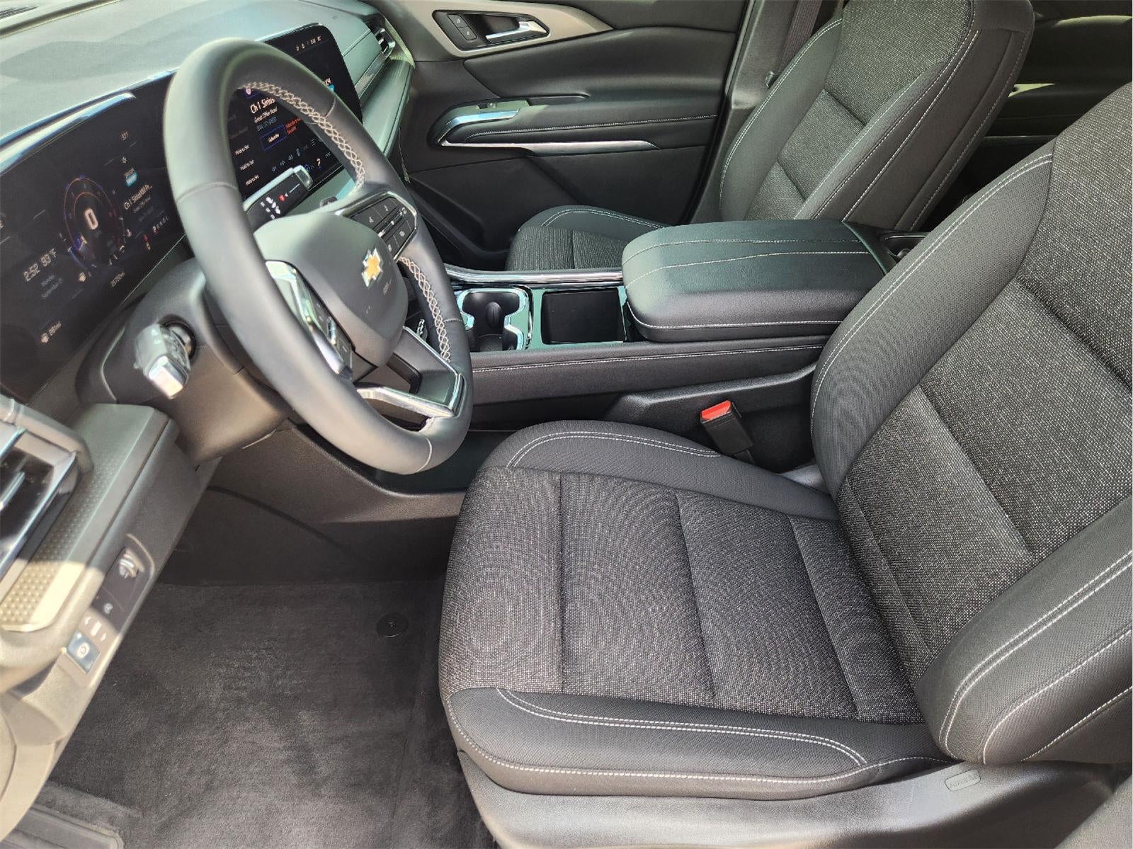 2025 Chevrolet Traverse FWD LT