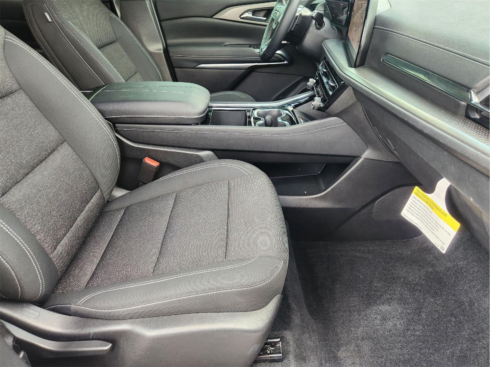 2025 Chevrolet Traverse FWD LT
