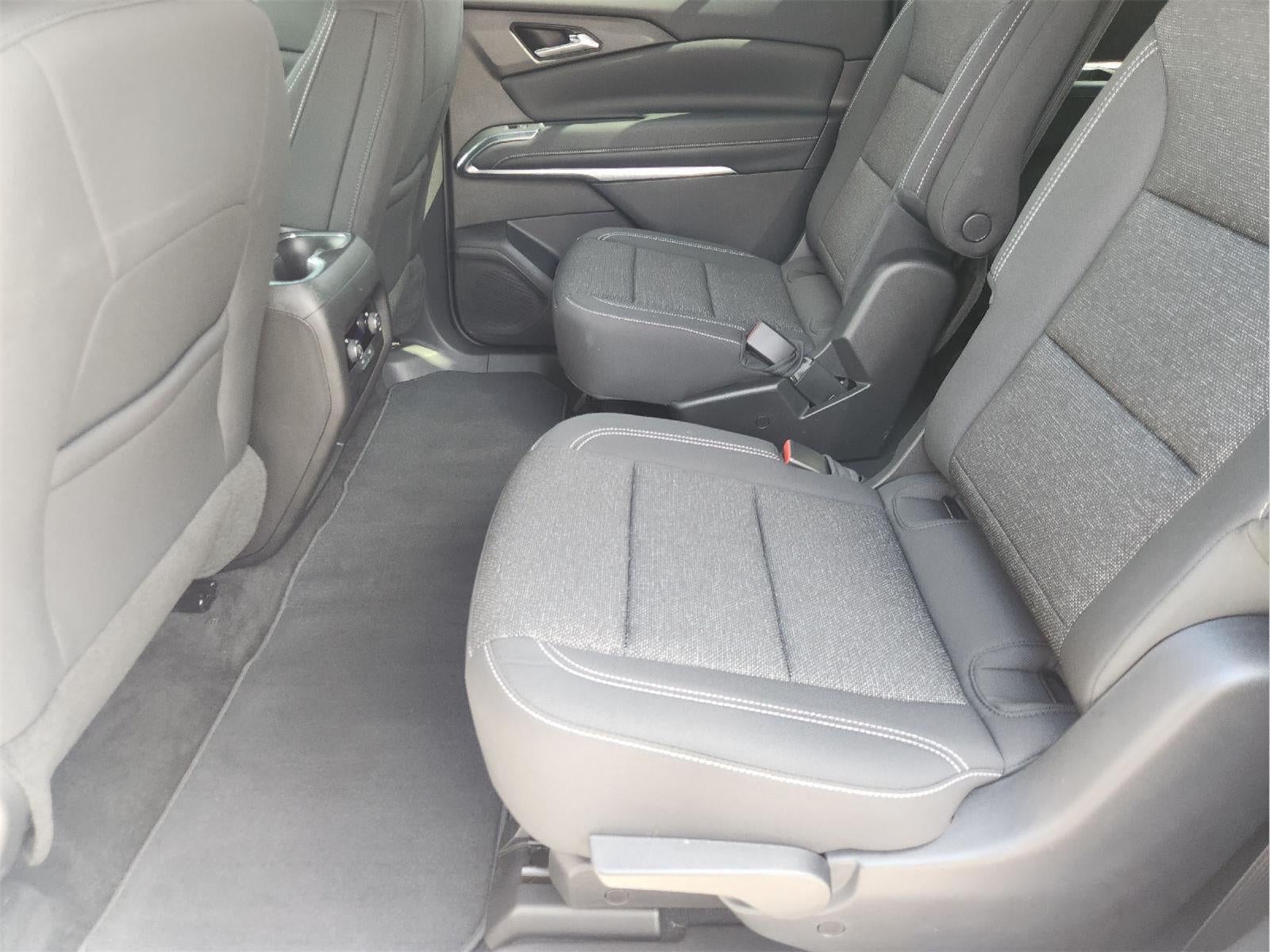 2025 Chevrolet Traverse FWD LT