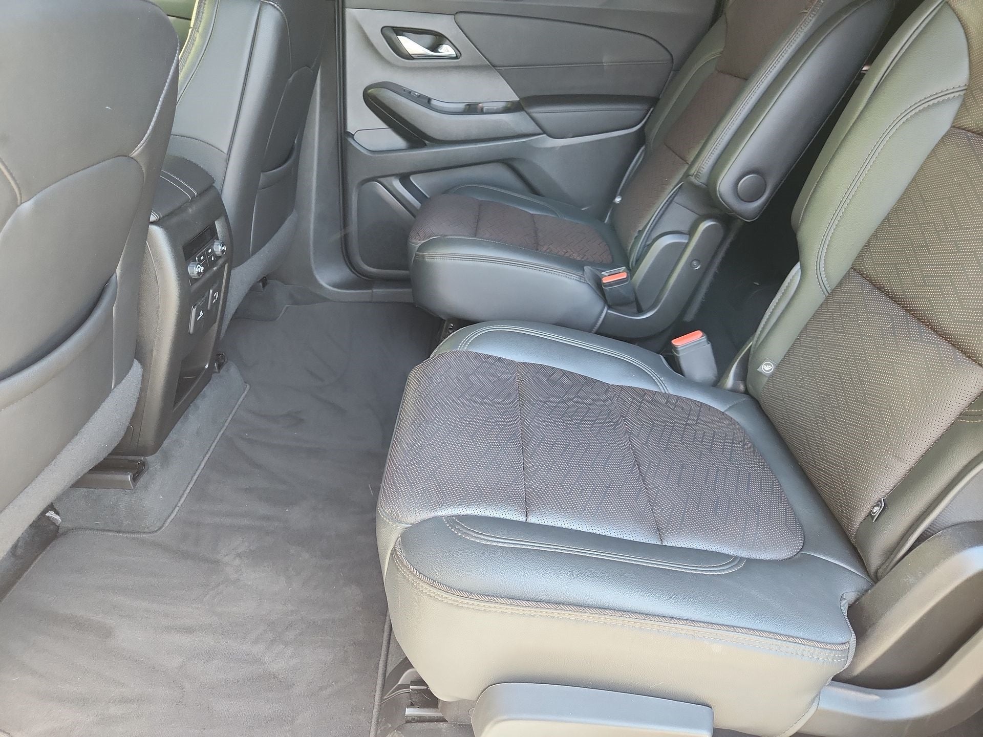 2022 Chevrolet Traverse High Country