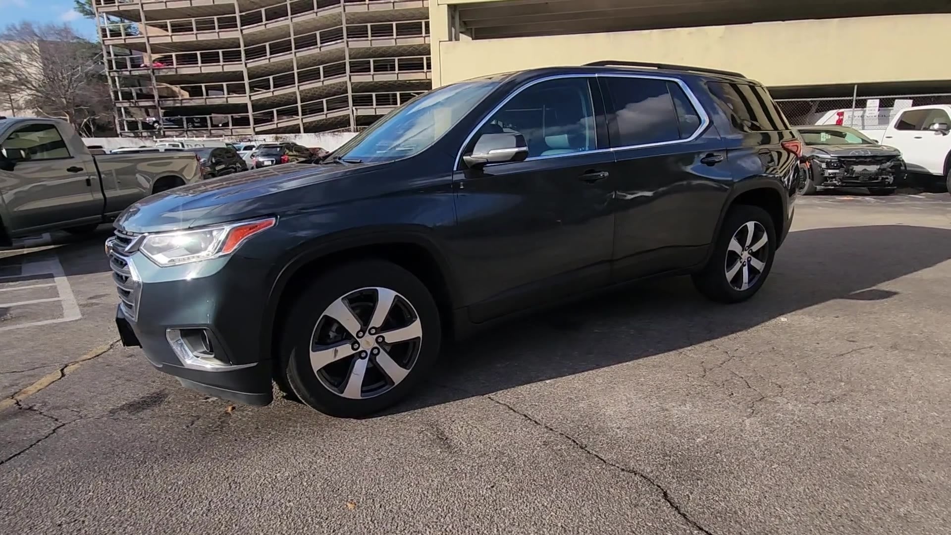 2021 Chevrolet Traverse LT Leather