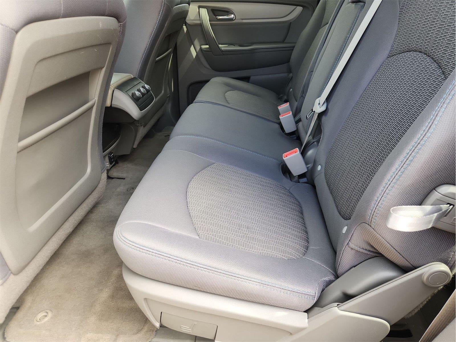 2015 Chevrolet Traverse LS