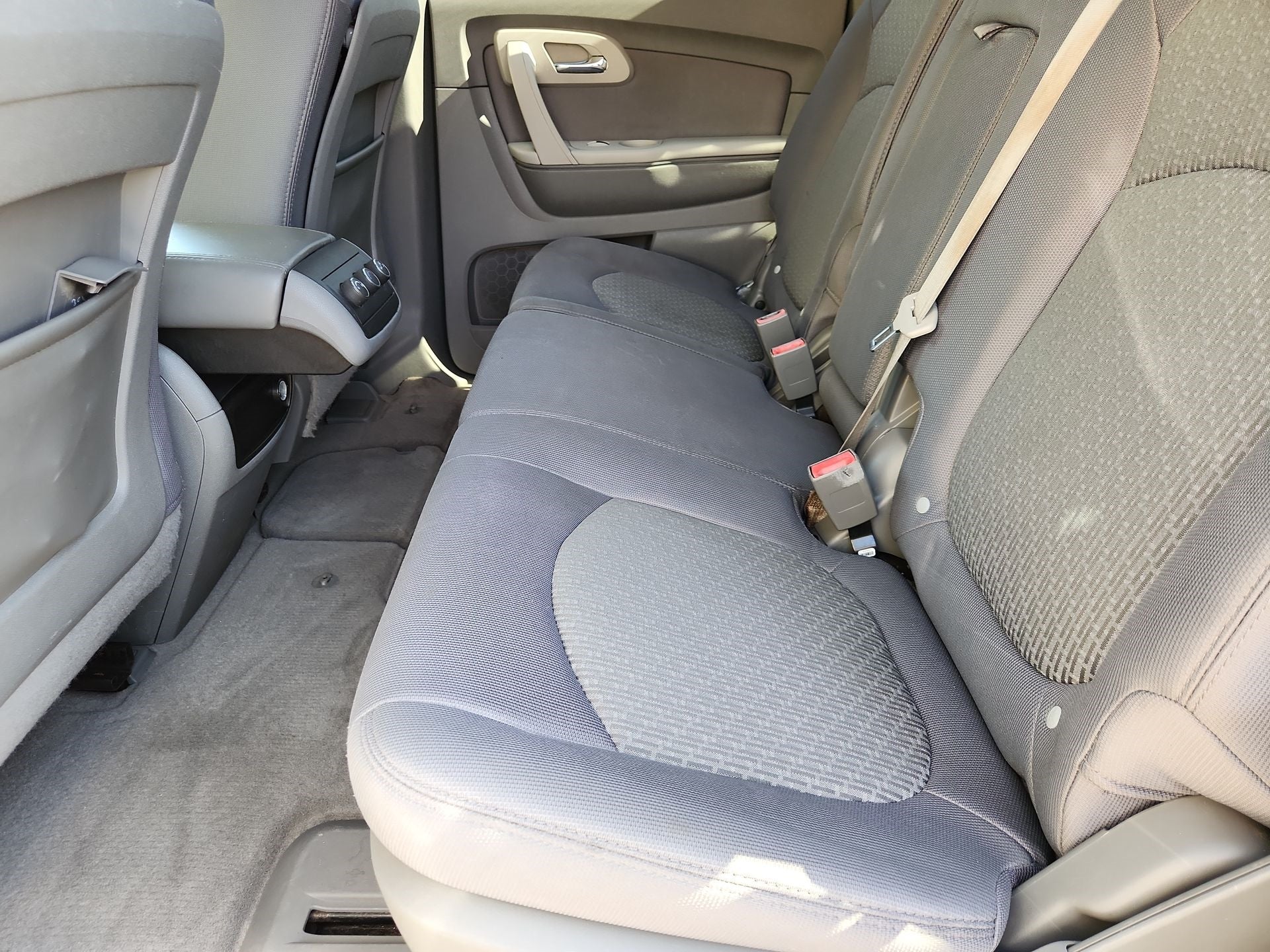 2010 Chevrolet Traverse LS