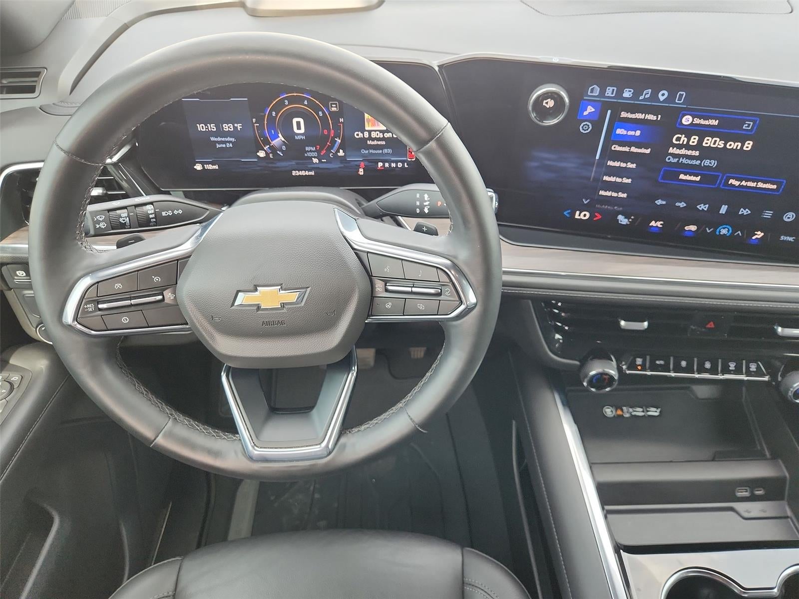 2025 Chevrolet Suburban LT
