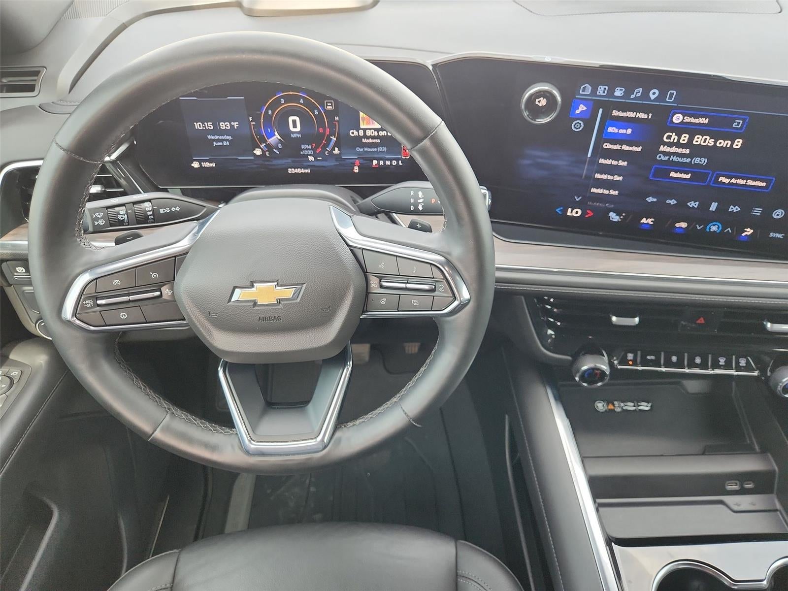2025 Chevrolet Suburban LT