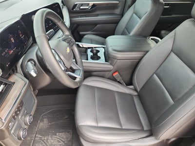 2025 Chevrolet Suburban LT