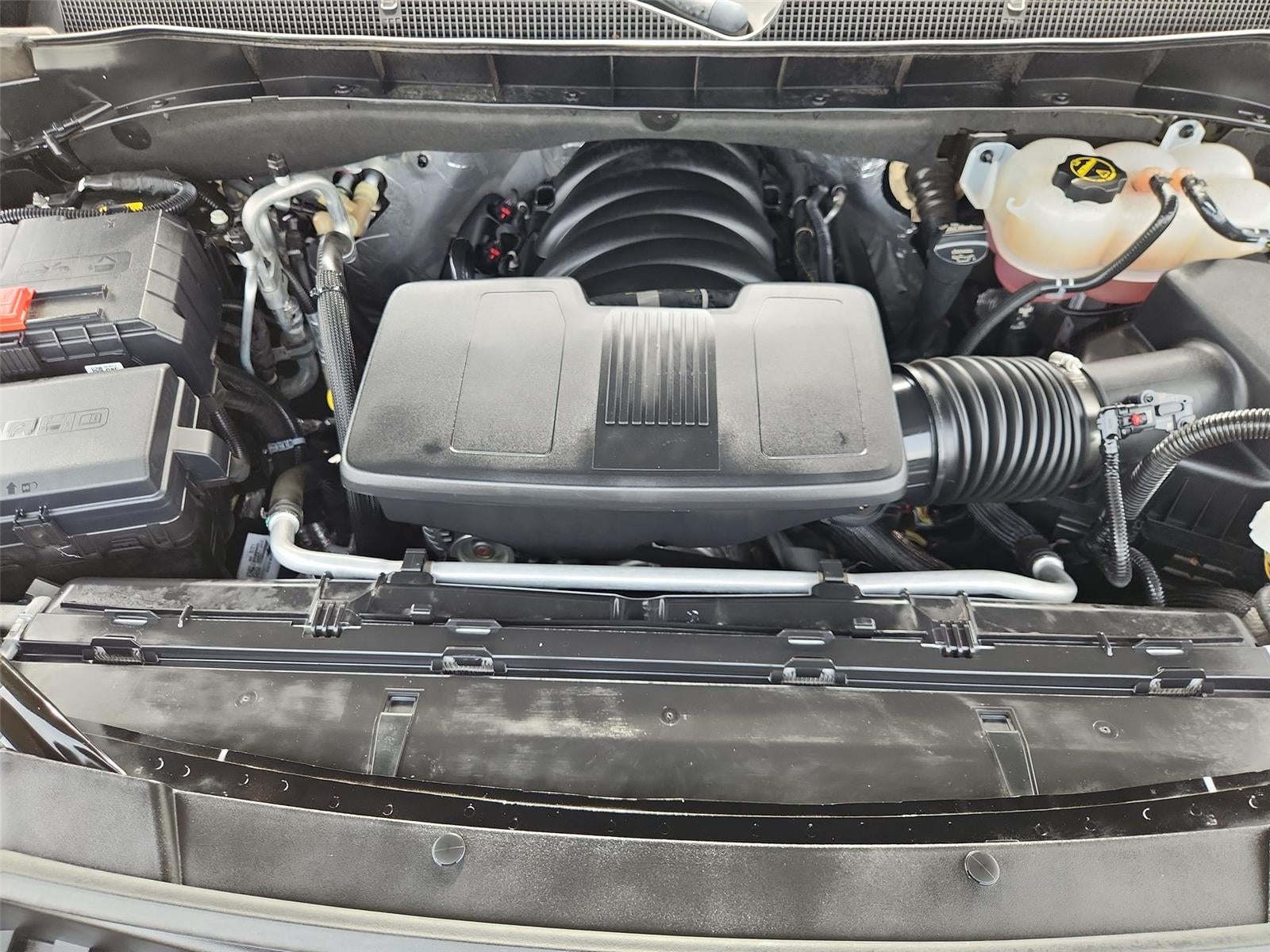 2025 Chevrolet Suburban LT
