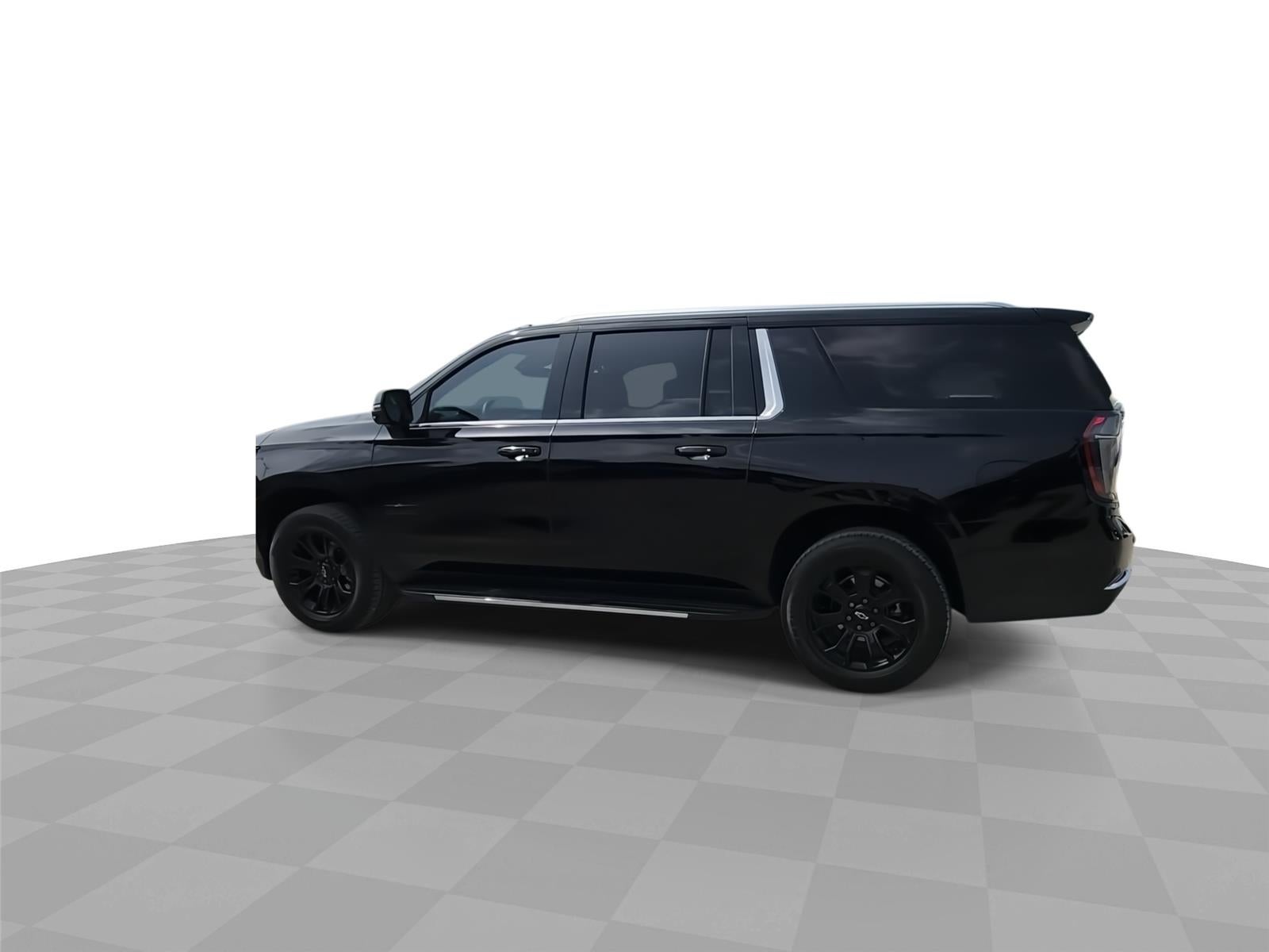2025 Chevrolet Suburban LT