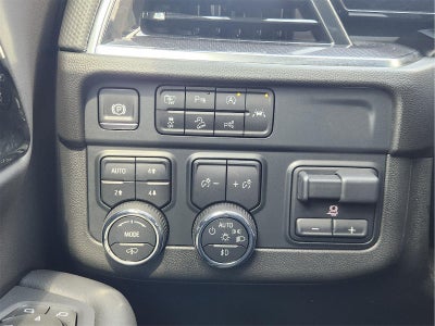 2025 Chevrolet Suburban RST