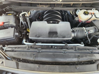 2025 Chevrolet Suburban RST