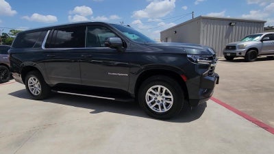 2022 Chevrolet Suburban LT