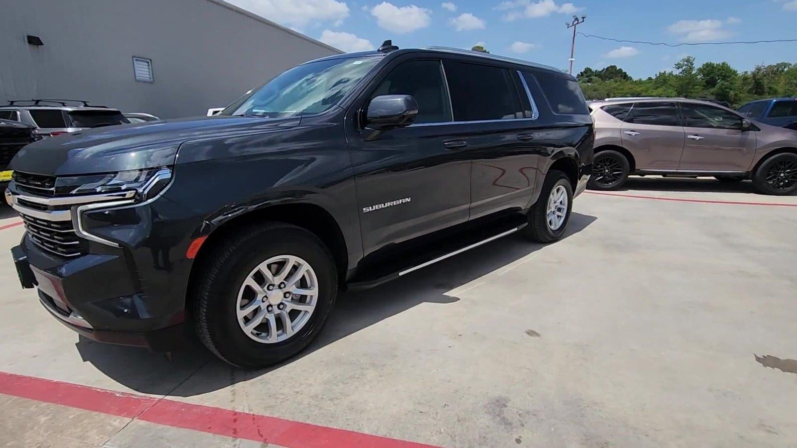 2022 Chevrolet Suburban LT