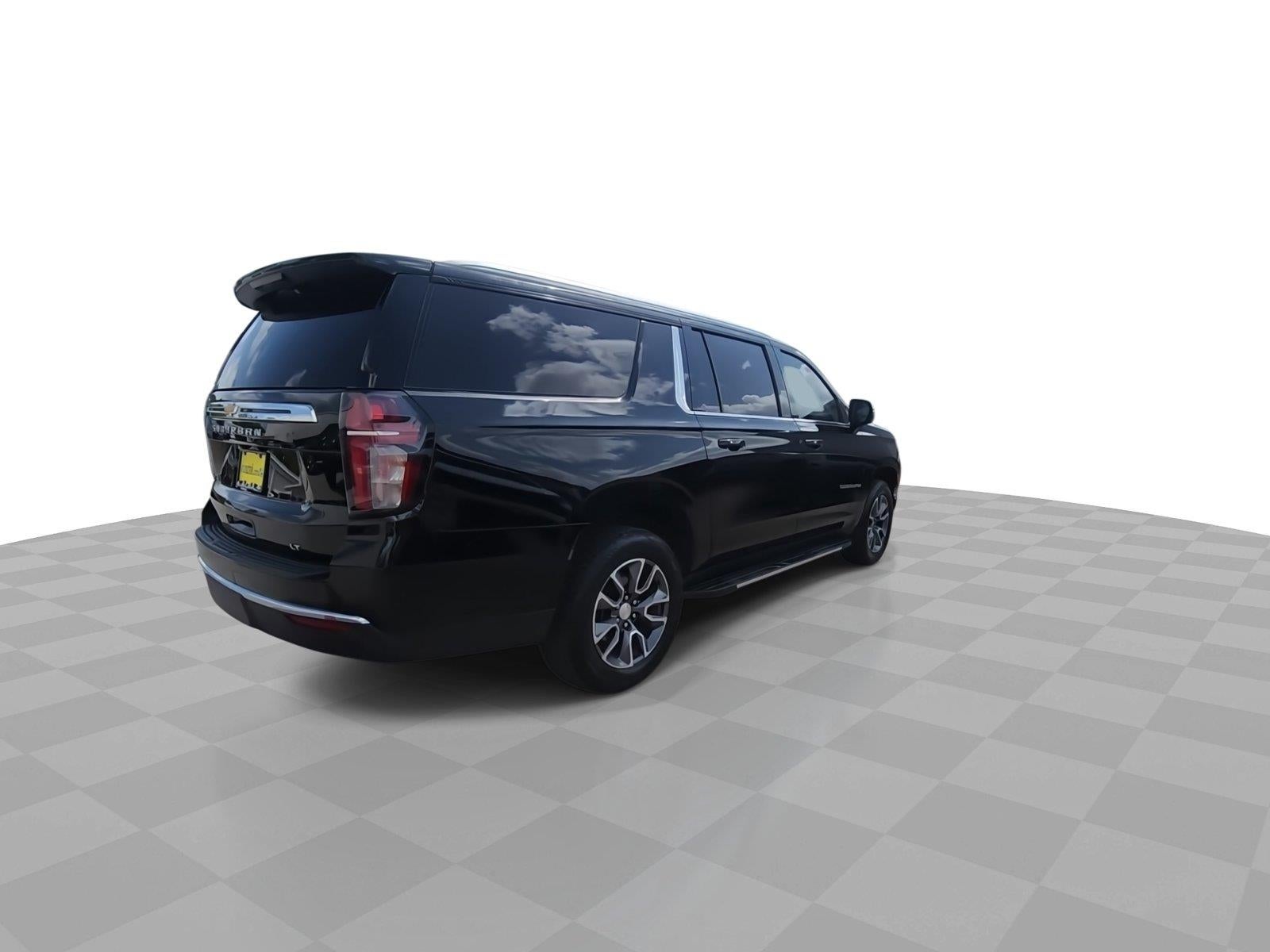 2023 Chevrolet Suburban LT