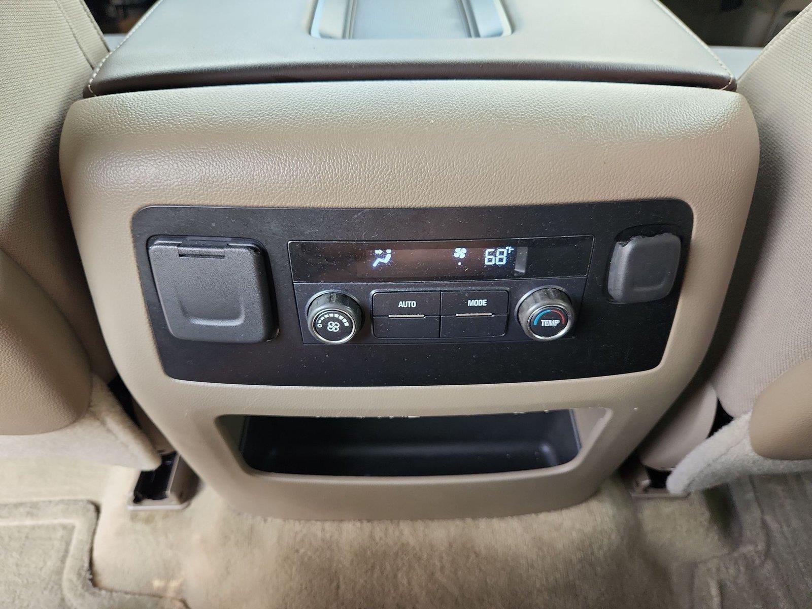 2015 Chevrolet Suburban LS