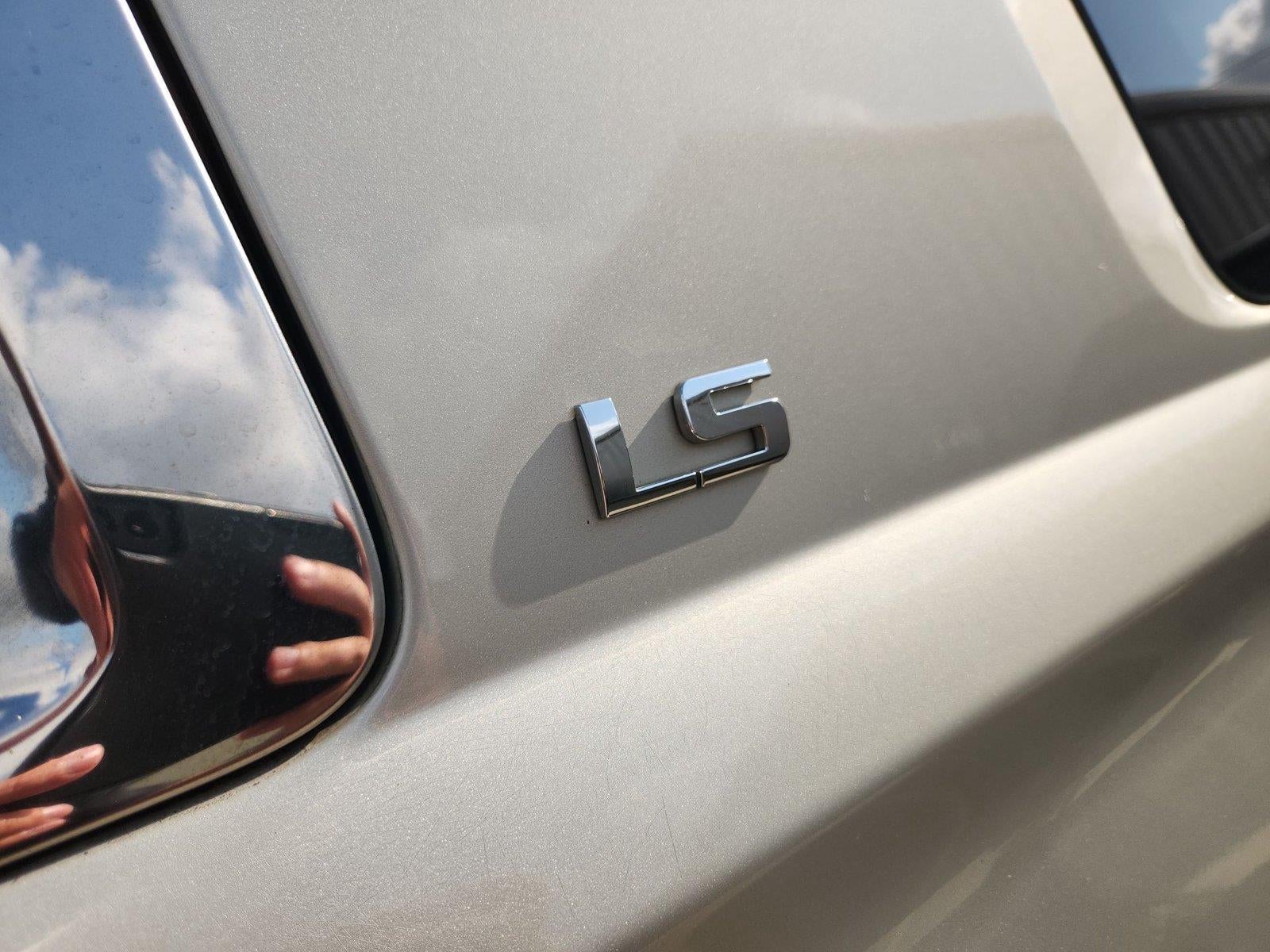 2015 Chevrolet Suburban LS