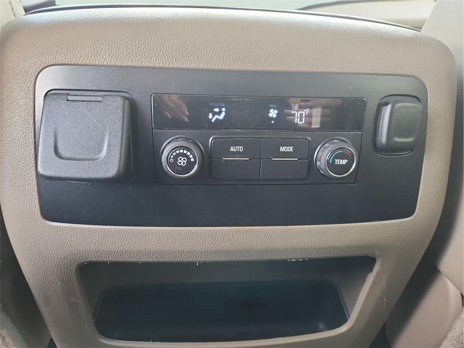 2015 Chevrolet Suburban LT