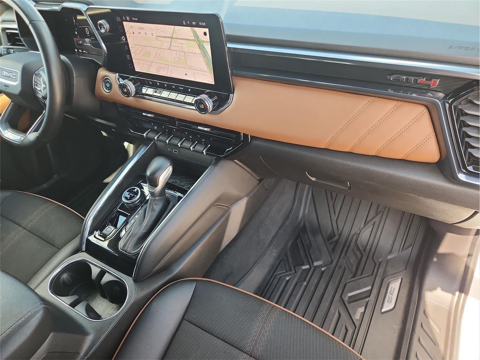2023 GMC Canyon 4WD AT4