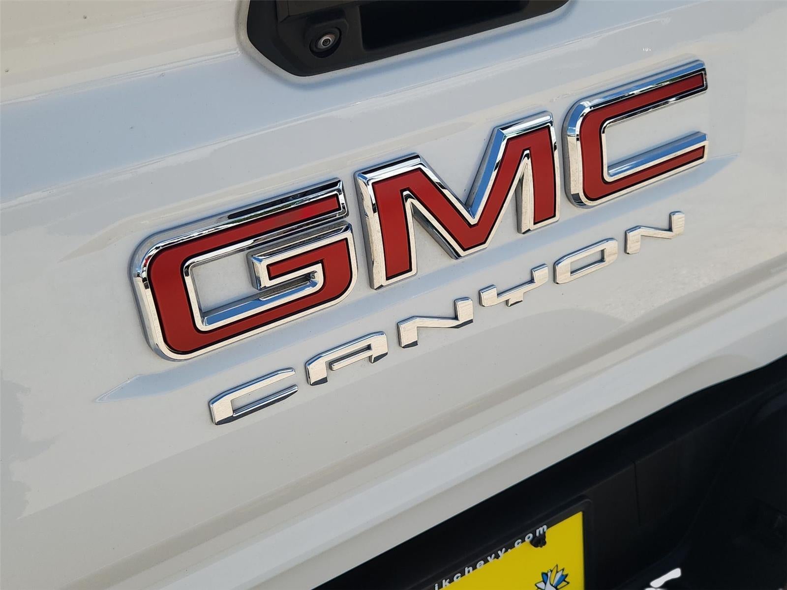 2023 GMC Canyon 4WD AT4