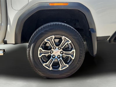 2023 GMC Canyon 4WD AT4