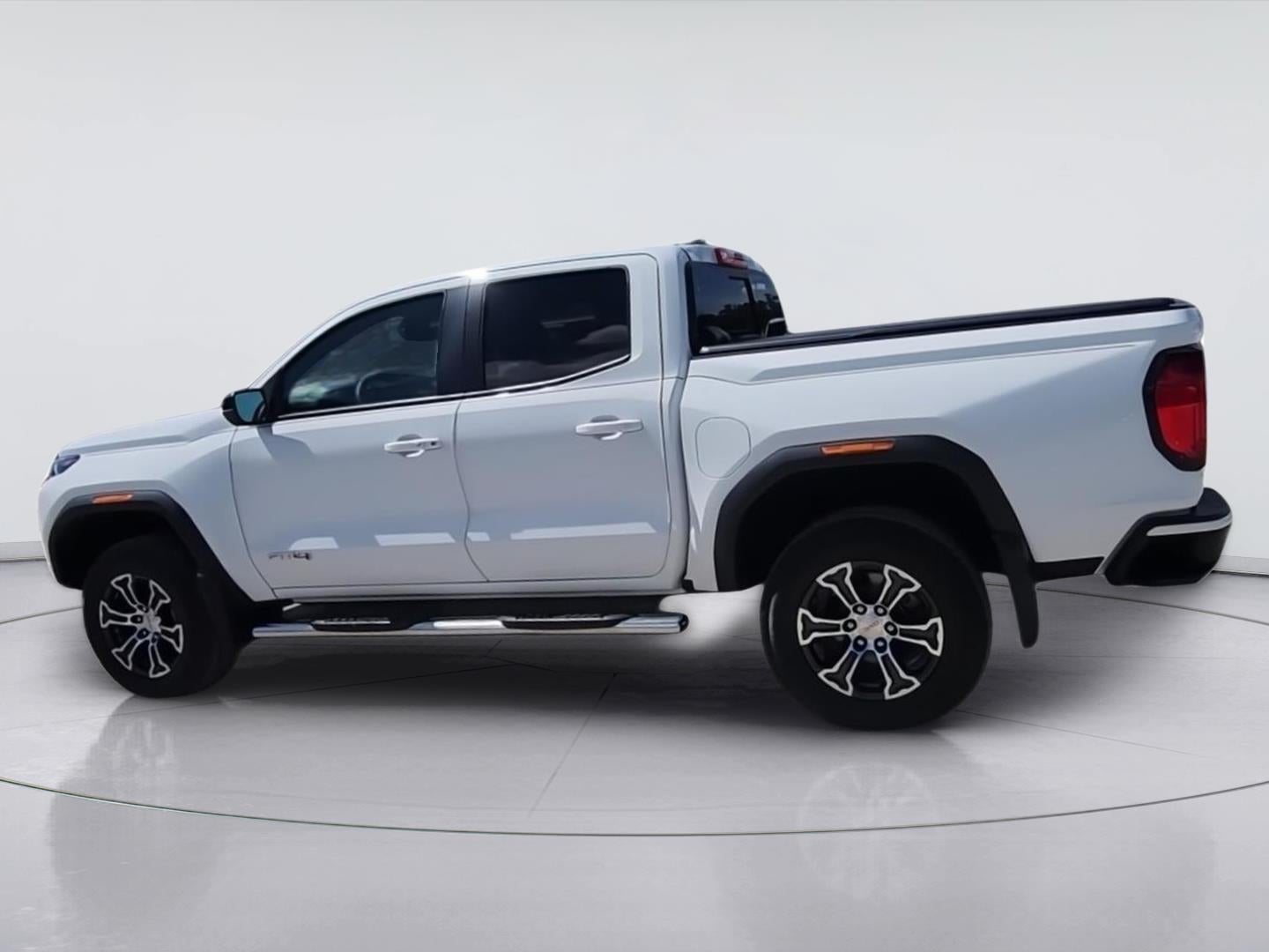 2023 GMC Canyon 4WD AT4