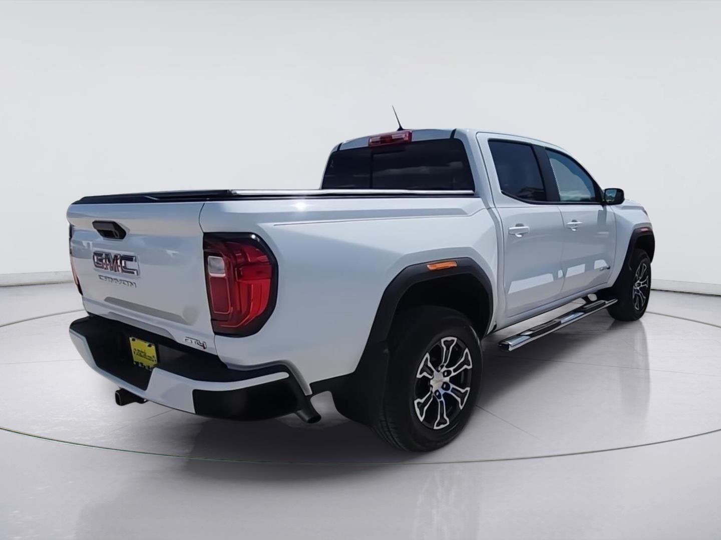 2023 GMC Canyon 4WD AT4